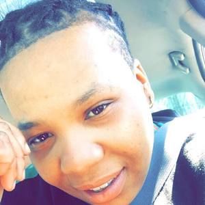 Meet your Posher, Latoya